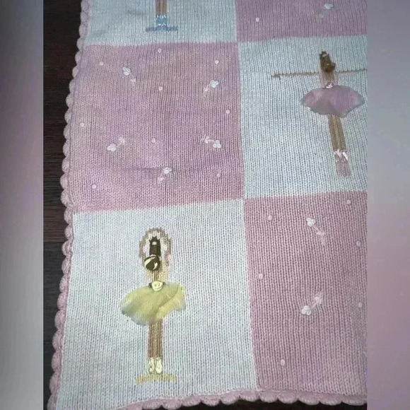Art Walk Le Ballet Girl Baby Blanket Knit Cotton Made in Peru Ballerina - Picture 2 of 7